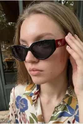 Chunky Frame Melinda Cat Eye Siyah-Kırmızı Çerçeveli Siyah Ultra Hafif Uv400 Filtreli Kadın Güneş Gözlüğü