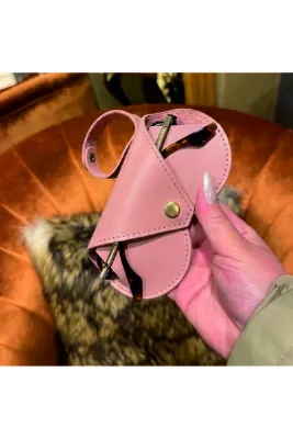 RONYA LEATHER Asılabilir Gözlük Kılıfı Kalp Model (Pembe)