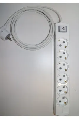 3K ÖZGÜR ELEKTRİK Beyaz Anahtarlı Topraklı Çocuk Korumalı Grup Priz Ara Kablo 6'lı 8 mt.