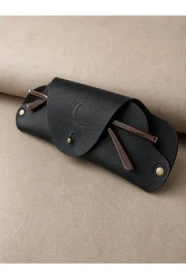 ALESTA LEATHER (isim yazıyoruz) El Yapımı Hakiki Deri Gözlük Kılıfı