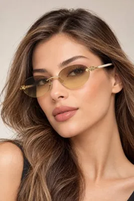 Nilu Moda Premium Gold Detaylı Çerçevesiz UV400 Kadın Güneş Gözlüğü | Modern & Zamansız Tasarım