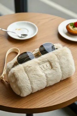 yuoeyewear YUO Krem Peluş Çok Amaçlı Kılıf – Gözlük, Kalemlik, Makyaj Çantası, Mini Clutch
