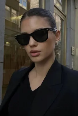ModaLucci Unisex Çapraz Kesim Wayfarer Parlak Klasik Güneş Gözlüğü