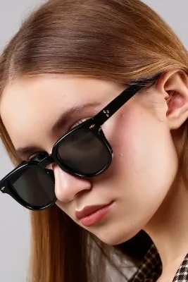 Zevahir Unisex Siyah Köşeli Güneş Gözlüğü
