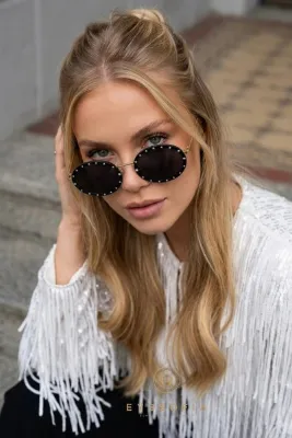 Eyesofia Jeweled Kadın Oval Siyah Gümüş Taş Aksesuarlı Ultra Hafif Uv400 Filtreli Siyah Güneş Gözlüğü
