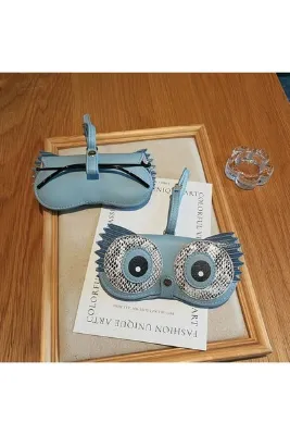 GlassySKY Çantaya Asılabilir Lüx Pratik Kolay Taşıma ve Erişimli Suni Deri Gözlük Kılıfı, Yaz Aksesuar Moda