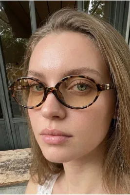 Eyesofia Oblamow Bat Unisex Leopar Çerçeveli Nude Ultra Hafif Uv400 Filtreli Güneş Gözlüğü
