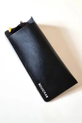 bouscrab Vegan Deri Gözlük Kılıfı 17x8 cm Hafif ve Kompakt Tasarım - Güneş gözlüğü Okuma Gözlüğü