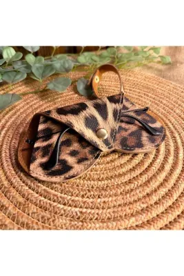 ATÖLYE ZÜMRA Asılabilir Gözlük Kılıfı Kalp Model( Leopar Baskılı)