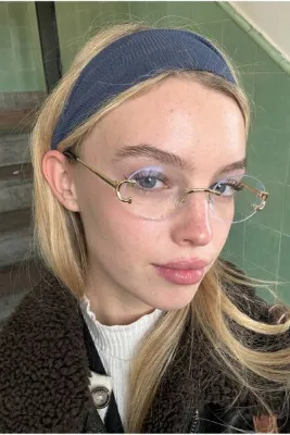 Eyesofia Celin Kadın Elips Oval Gold Çerçeveli Ultra Hafif Mavi Işık Filtreli Blue Block Gözlüğü