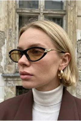 Eyesofia Bottevia Ultra Hafif Uv400 Filtreli Kadın Cat Eye Siyah Gold Çerçeveli Turuncu Güneş Gözlüğü