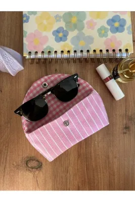 minyaturhayalim Pembe beyaz çizgili desenli astarlı El emeğidir Gözlük kılıfı güneş gözlük kabı el yapımı astarlı telalıdır ölçü 17-9cm