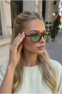 Eyesofia Damla Clara Unısex Leopar Çerçeveli Yeşil Ultra Hafif Uv400 Filtreli Güneş Gözlüğü