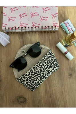 minyaturhayalim Bej Leopar desenli astarlı El emeğidir Gözlük kılıfı güneş gözlük kabı el yapımı astarlı telalıdır ölçü 17-9cm