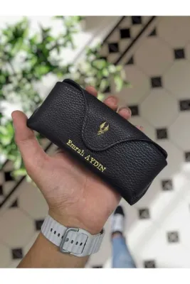 VİSSO 888 Kişiye Özel İsim Baskılı Hakiki Dana Derisi İçi Kadife Çıtçıtlı Kilit Kapak Hakiki Deri Gözlük Kılıfı - Çanta Unisex SİYAH RENK