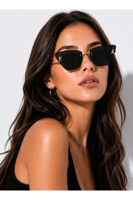 Nilu Moda KADIN KRİSTAL KABARTMALI FFİRST CATEYE GÜNEŞ GÖZLÜĞÜ