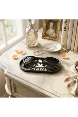 Chanel Temalı 3D Tasarım Gözlük & Aksesuar Standı