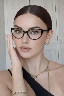 Hill's HİLLS BREEL CAT SİYAH ÇERÇEVE küçük boy Mavi Işın Korumalı Blue Block Şeffaf Ekran Gözlüğü