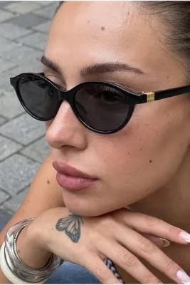 Eyesofia Bat Elips Siyah Ultra Hafif Uv400 Filtreli Kadın Güneş Gözlüğü